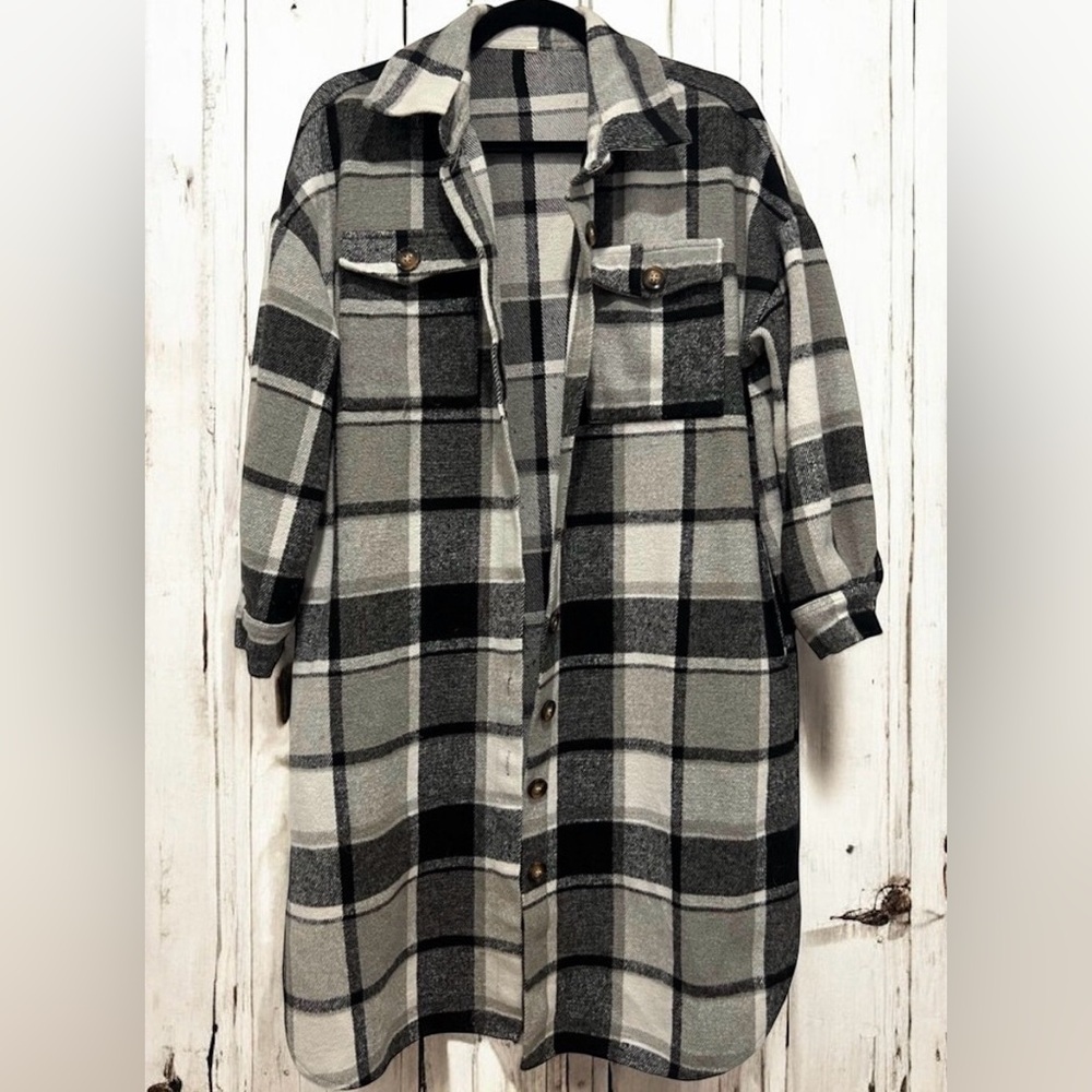 🚨Plaid Longline Button-Up Coat - Picture 2 of 3